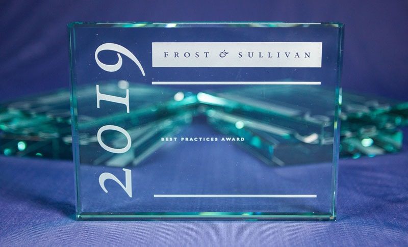 Premio Avaya Reconocido por su Liderazgo en Soluciones Nube por Frost and Sullivan